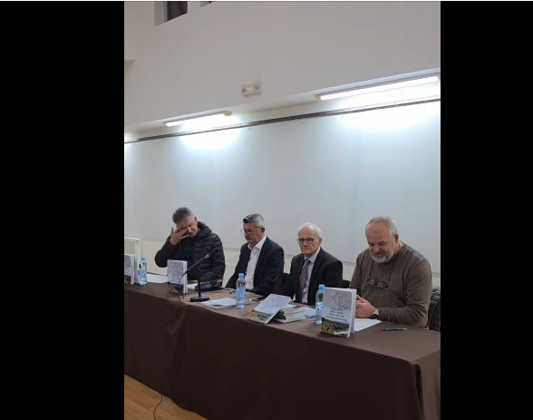 Kalesija: Održana promocija knjige Huse Hadžića “Historija familije Hadžić"